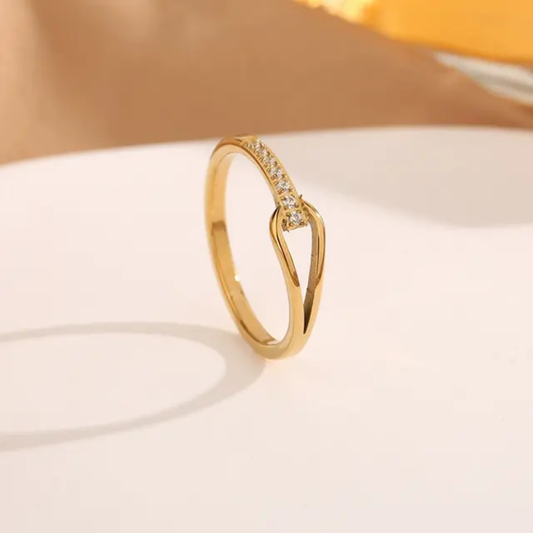 Minimalist Gold Plated Finger Ring with Twisted Band and Crystals