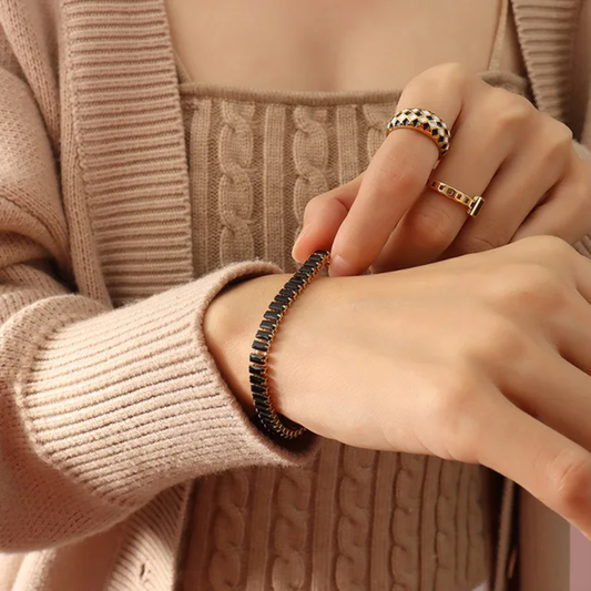 Anti-Tarnish Black Stone & Gold Plated Chain Bracelet for Women