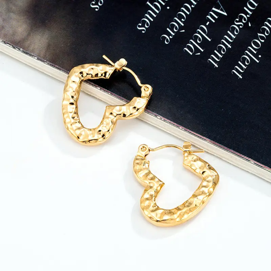 Hammered Heart Hoop Earrings – Gold-Plated