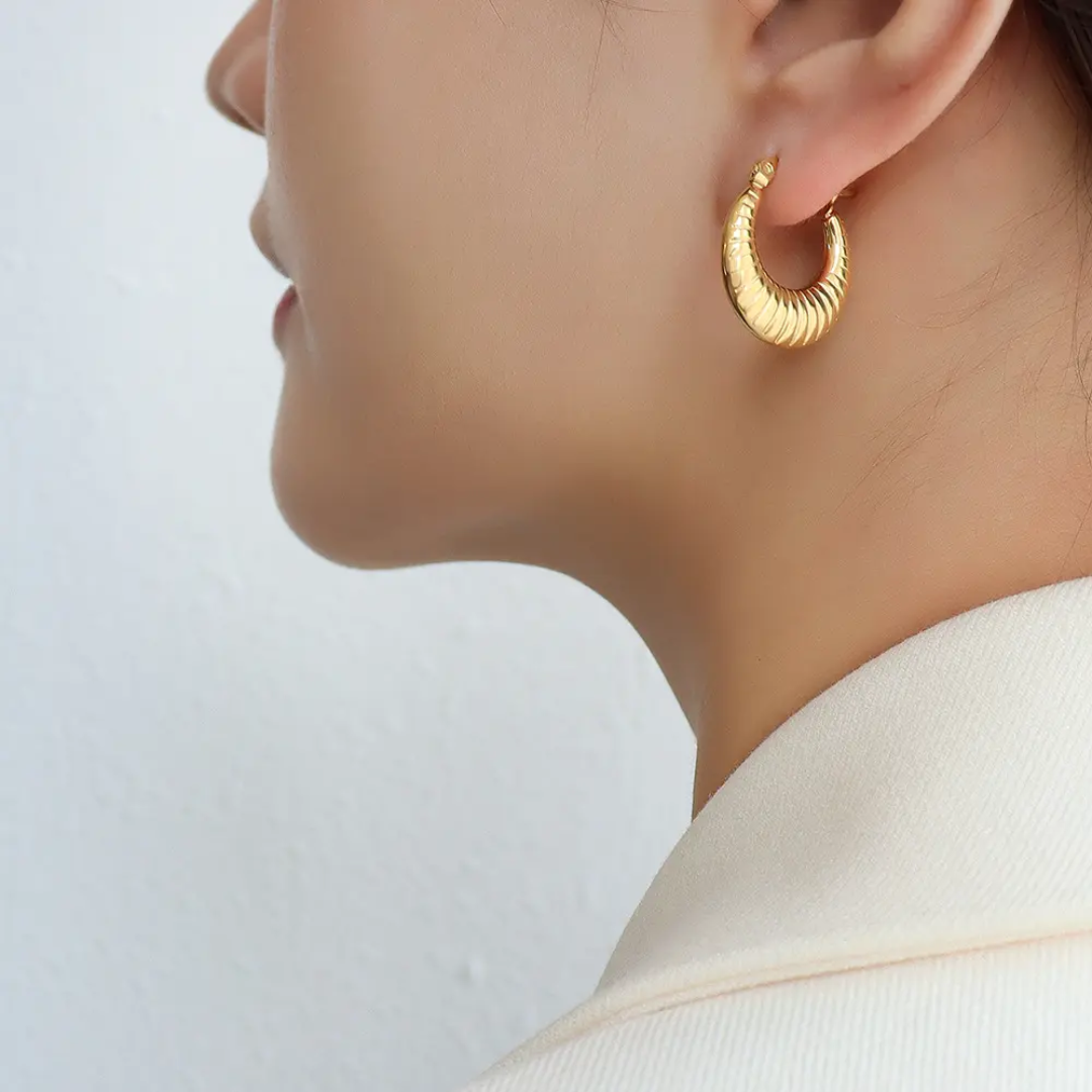 Ribbed Dome Hoop Earrings – Gold-Plated (20mm)