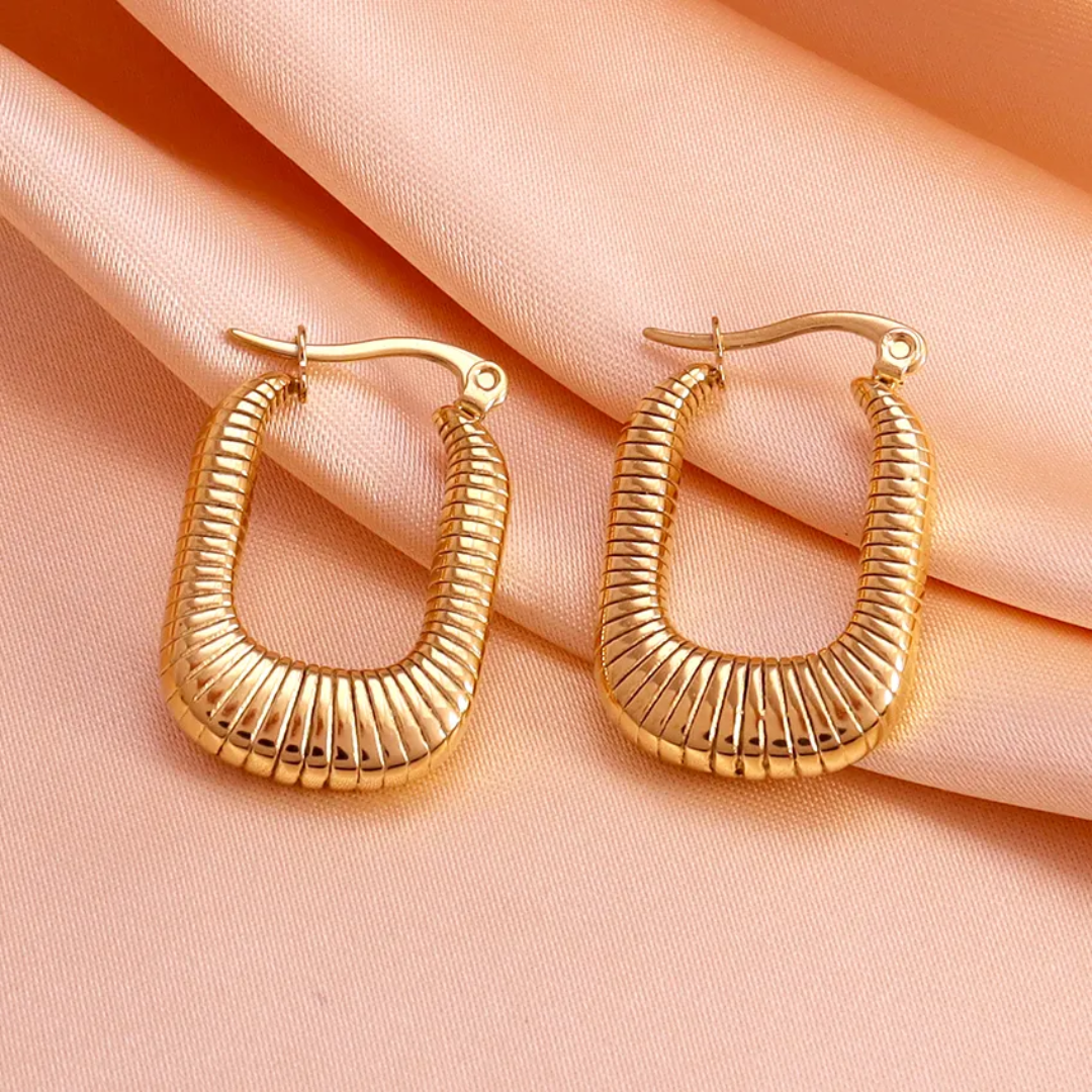 Snake Coil Hoop Earrings – Gold-Plated