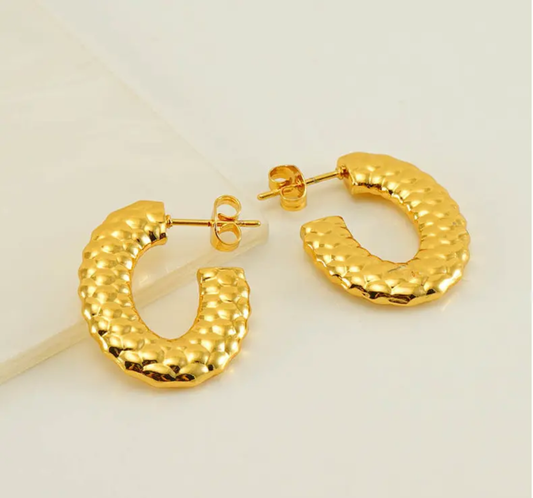 Bold Hammered Half-Hoop Earrings – Gold-Plated