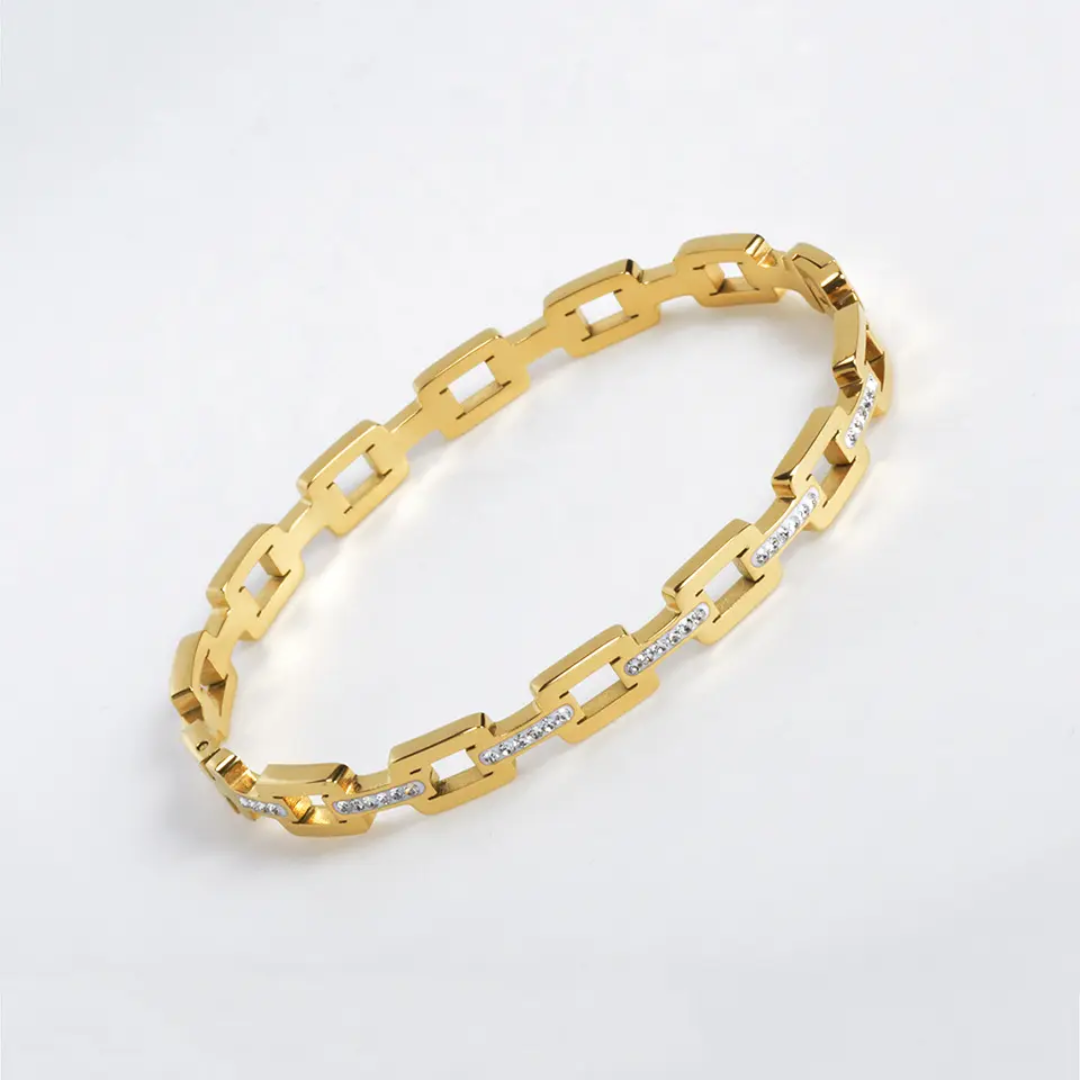 Gold Plated Anti-Tarnish Link Design Kada with Stone Detailing (Size 2.6 & 2.8)