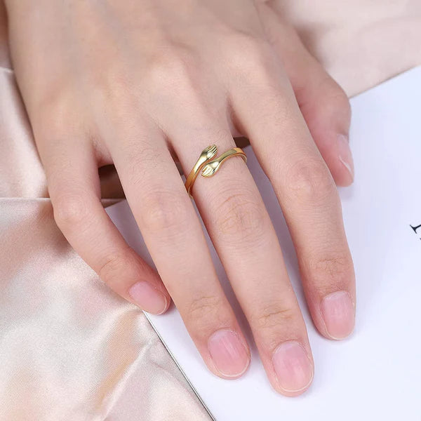 Gold Plated Anti-Tarnish Hug Finger Ring