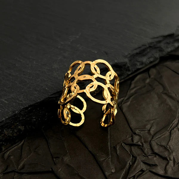 Gold Plated Anti Tarnish Linked Circle Finger Ring