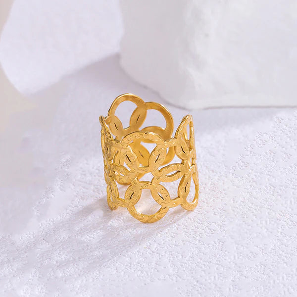 Gold Plated Anti Tarnish Linked Circle Finger Ring