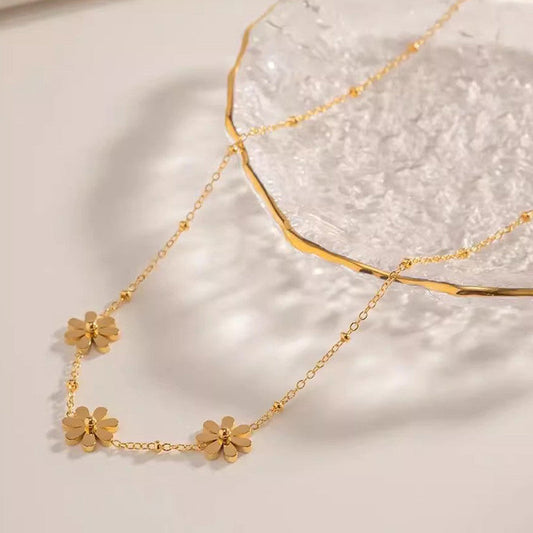 Anti-Tarnish Gold Daisy Flower Necklace