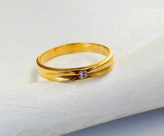 Sleek Gold Plated Finger Ring with Solitaire Detail