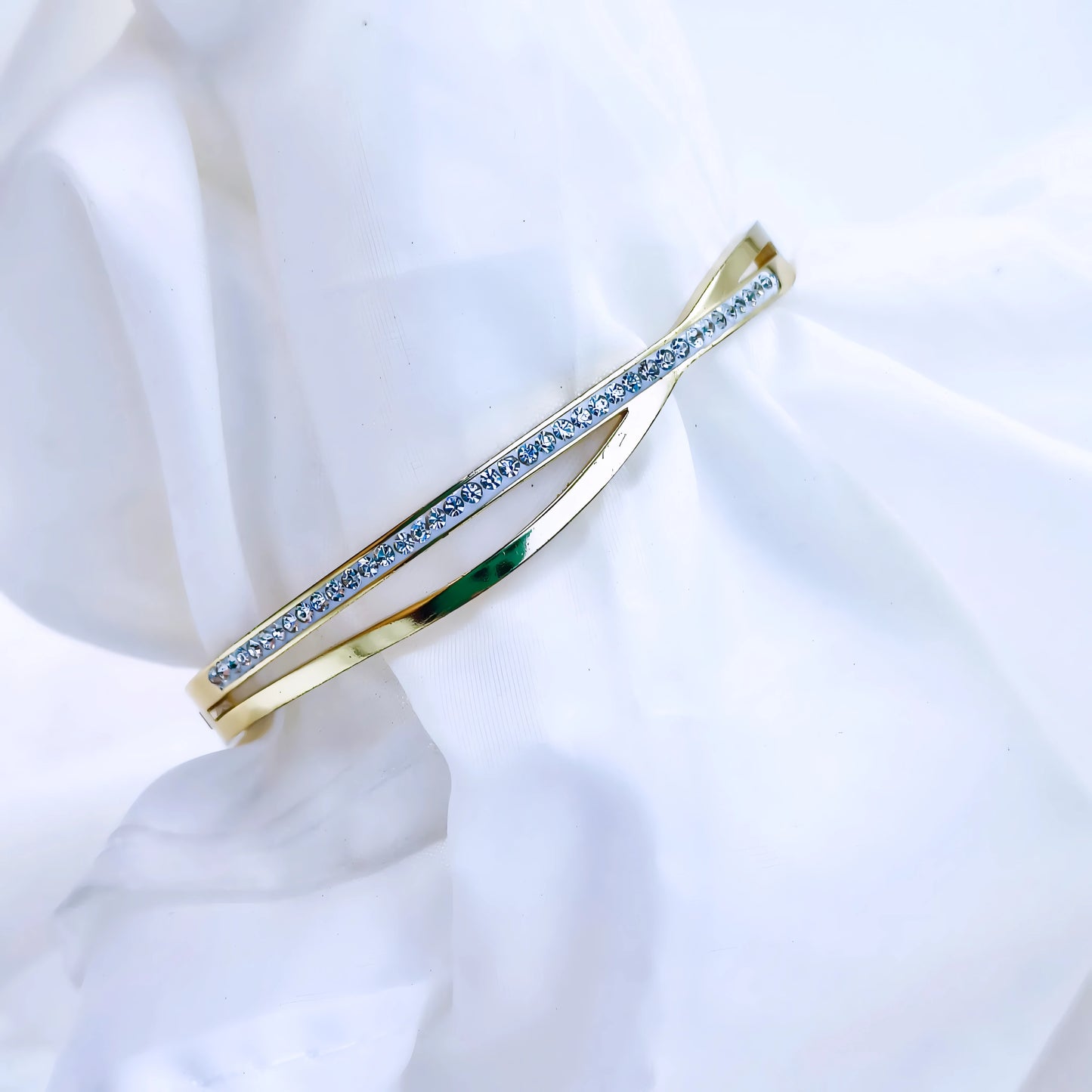 Minimal Crystal Line Anti-Tarnish Gold Plated Kada / Bracelet