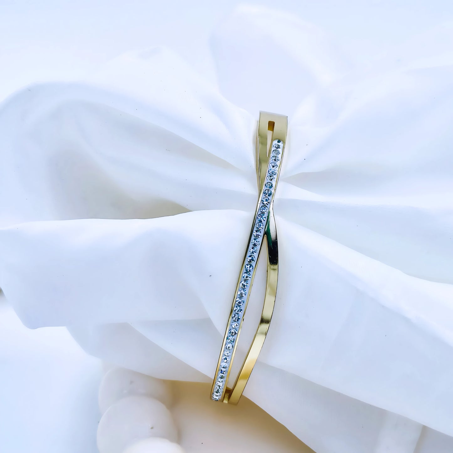 Minimal Crystal Line Anti-Tarnish Gold Plated Kada / Bracelet