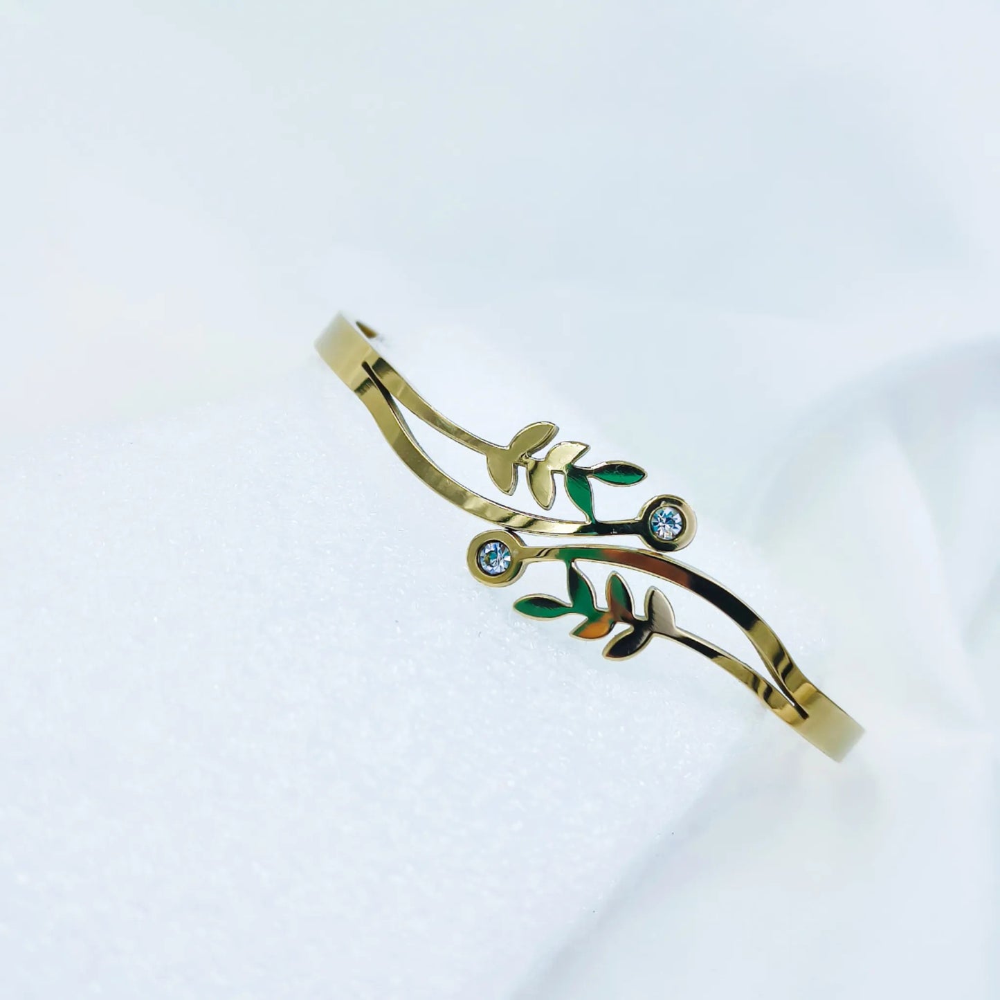Leaf Motif Crystal Accent Anti-Tarnish Gold Plated Kada / Bracelet