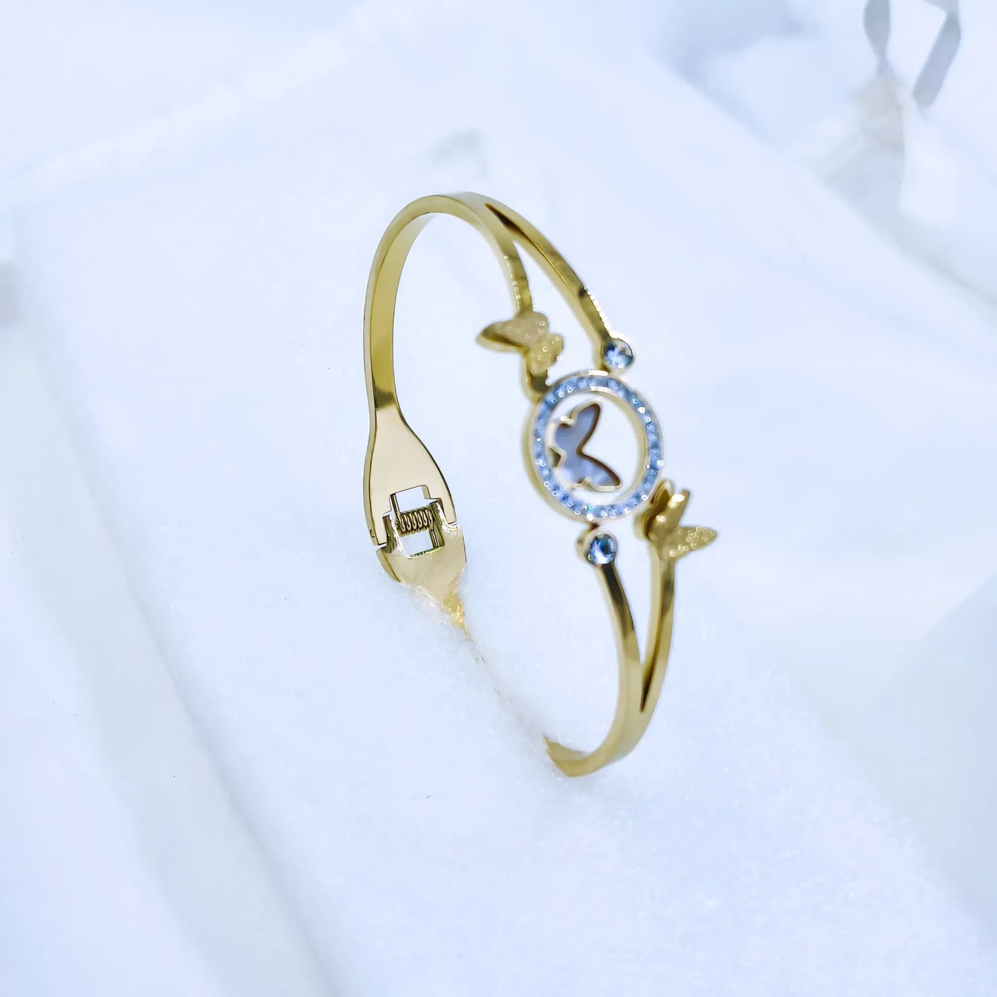 Butterfly Circle Crystal Accent Anti-Tarnish Gold Plated Kada / Bracelet