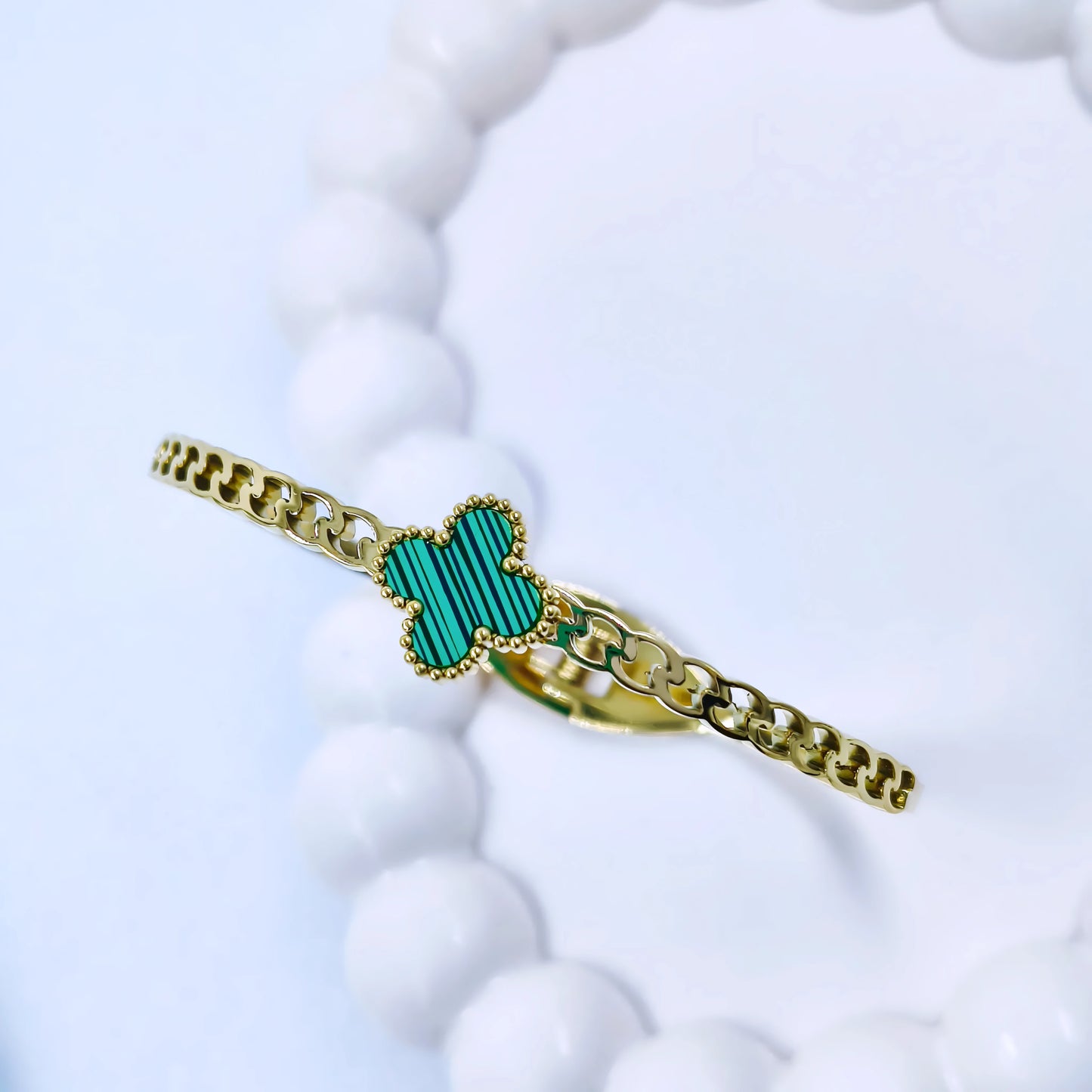 Green Clover Charm Anti-Tarnish Gold Plated Chain Bracelet / Kada