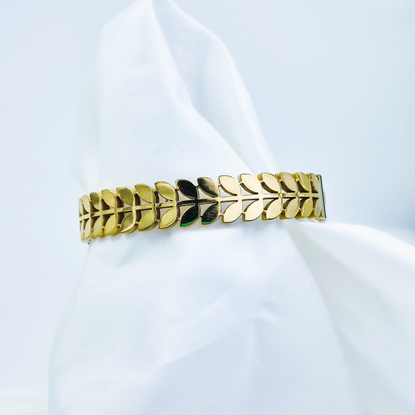 Gold Plated Leaf Design Kada – Anti Tarnish (Regular Size 2.6 & 2.8)
