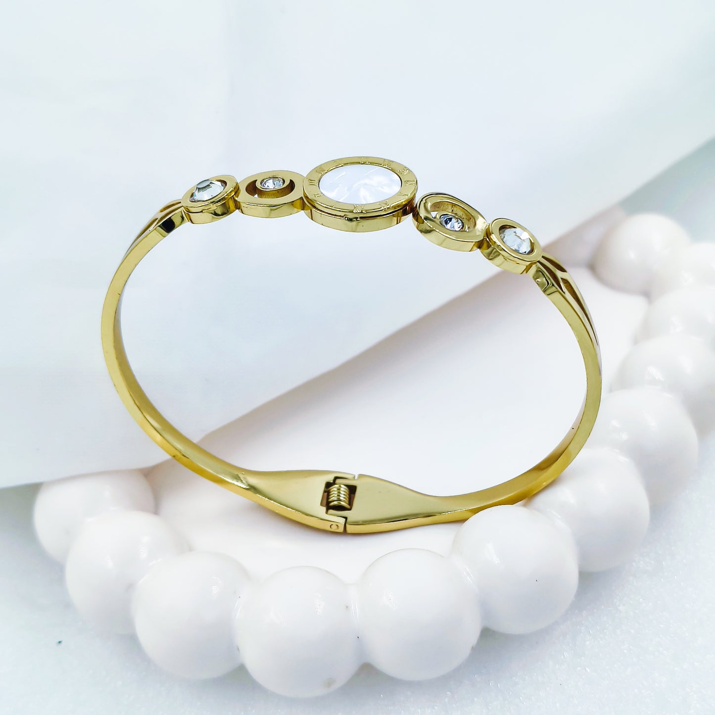 Gold Plated Stone Circle Kada – Anti Tarnish (Regular Size 2.6 & 2.8)