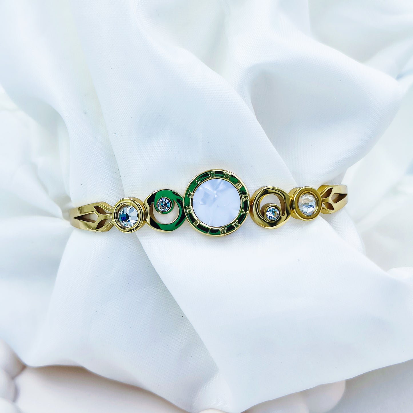 Gold Plated Stone Circle Kada – Anti Tarnish (Regular Size 2.6 & 2.8)