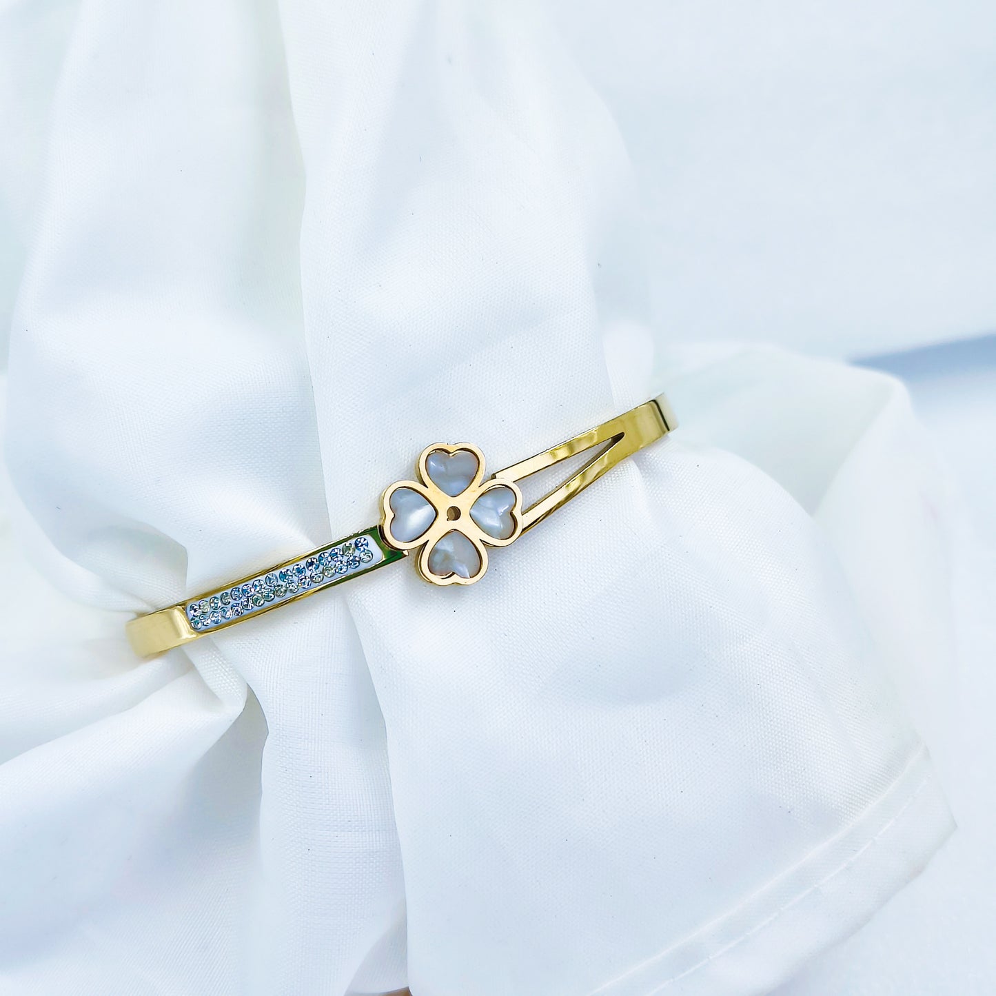 Gold Plated Heart Clover Kada – Anti Tarnish (Regular Size 2.6 & 2.8)