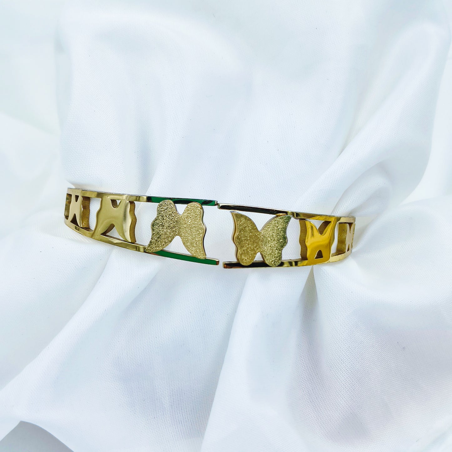 Butterfly Cutwork Gold Plated Anti-Tarnish Bracelet (Regular Size & 2.8)