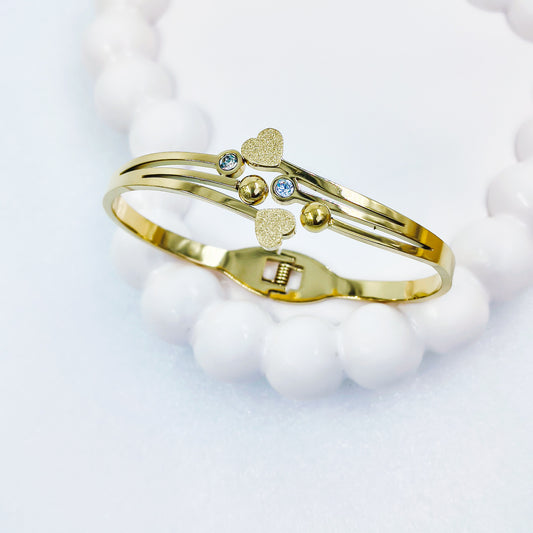 Double Heart Gold Plated Anti-Tarnish Bracelet (Regular Size & 2.8)