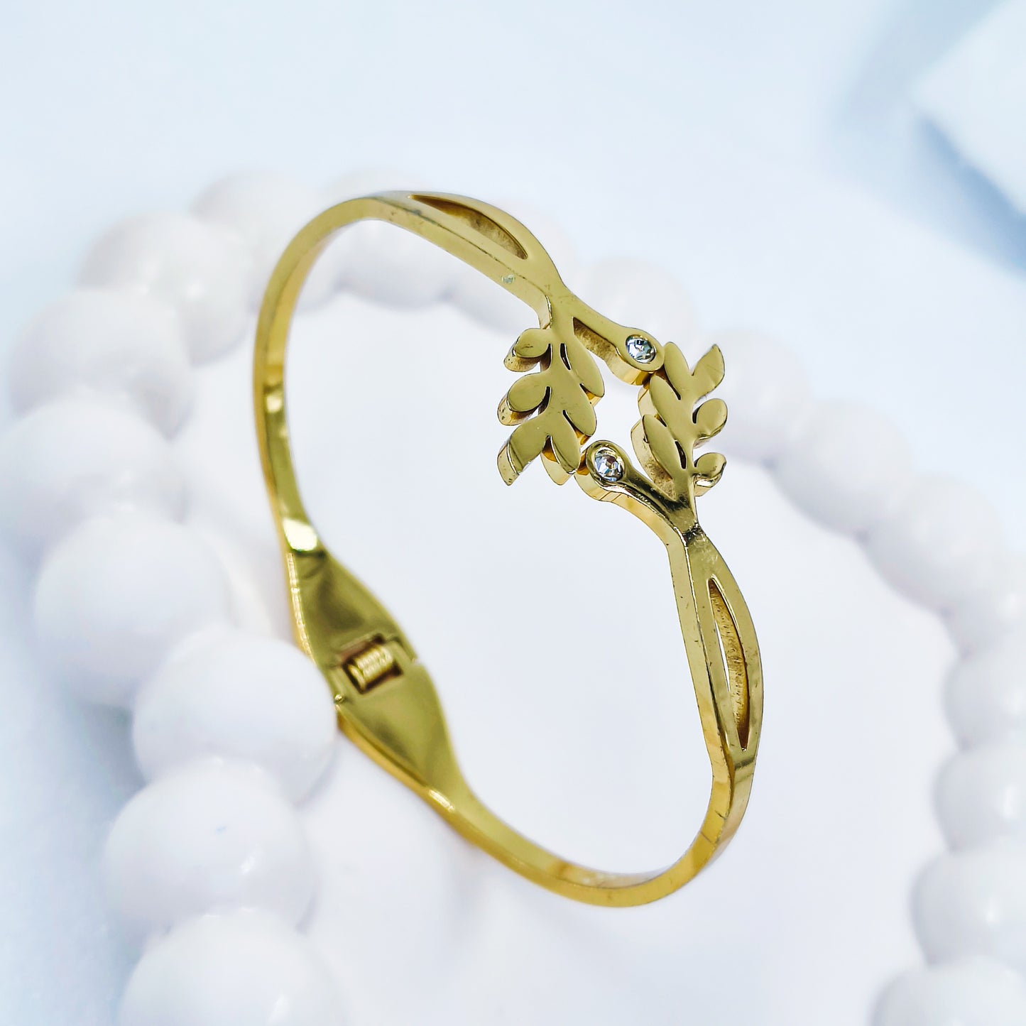 Leaf Design Gold Plated Anti-Tarnish Bracelet (Regular Size & 2.8)