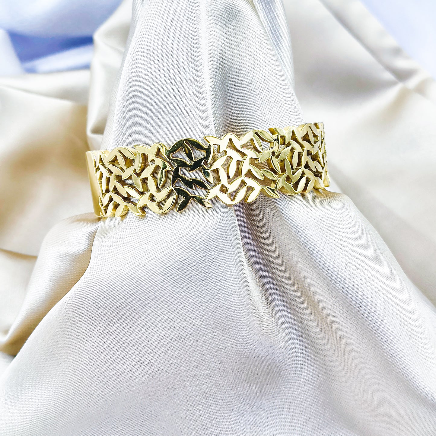 Anti-Tarnish Gold Plated Abstract Design Kada Bracelet Regular Size 2.8 | True Shiny Jewells