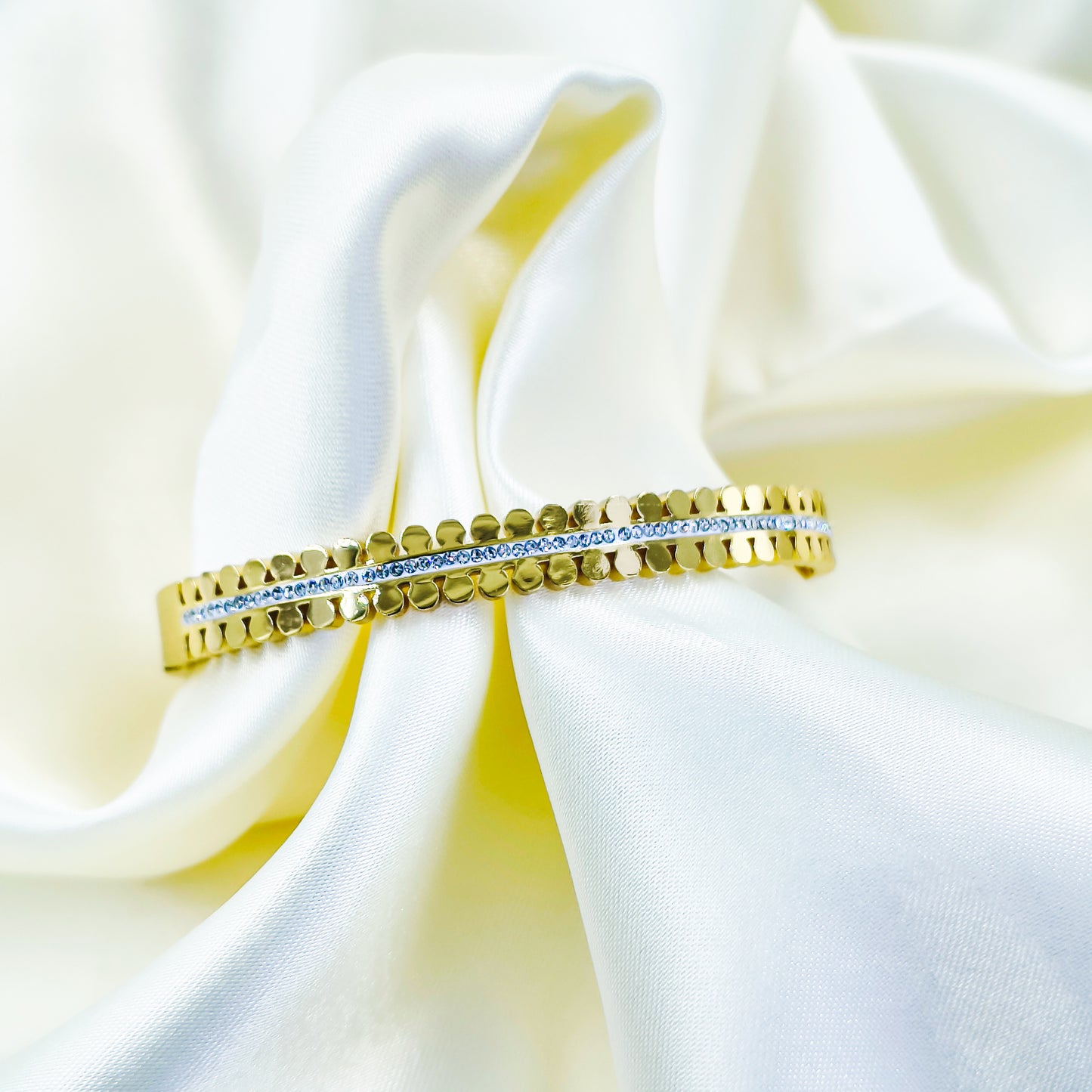 Gold Plated Anti-Tarnish Kada with Stone Detailing (Size 2.6 & 2.8)