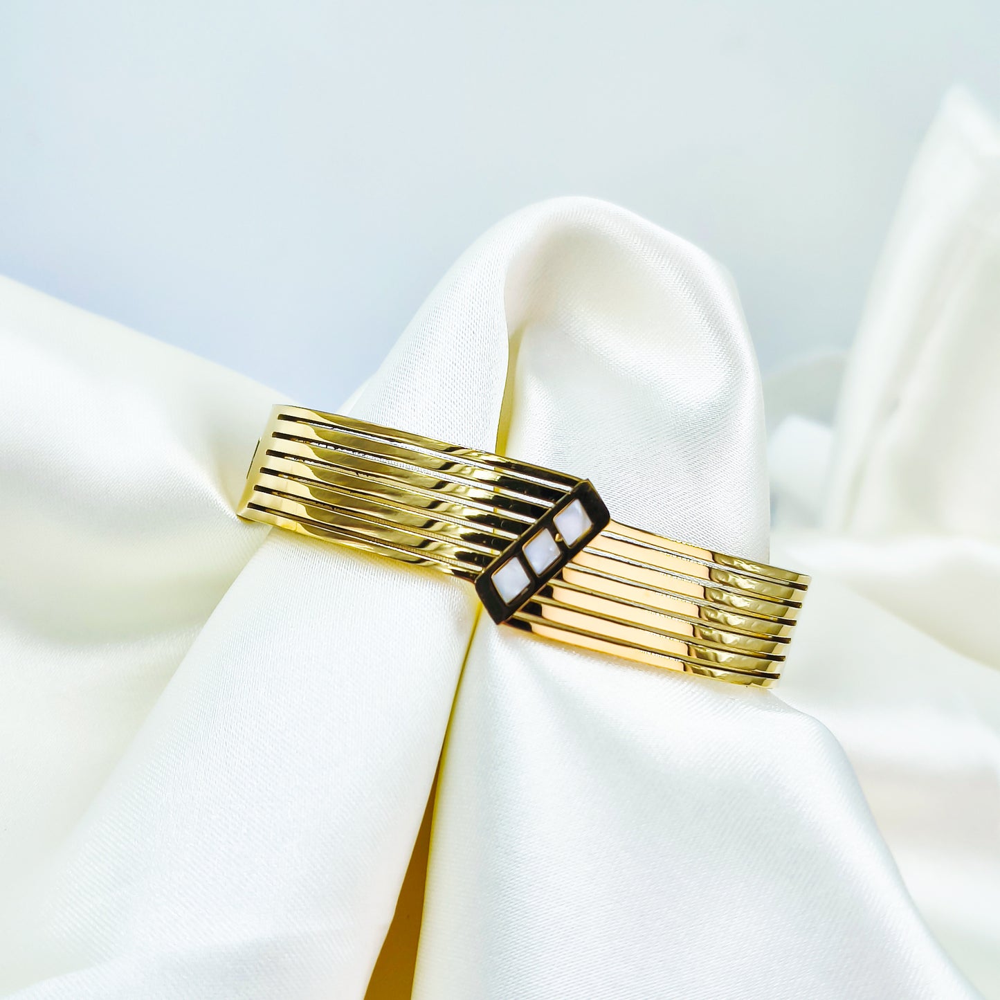 Anti-Tarnish Gold Plated Geometric Kada Bracelet – Regular Size 2.8 | True Shiny Jewells