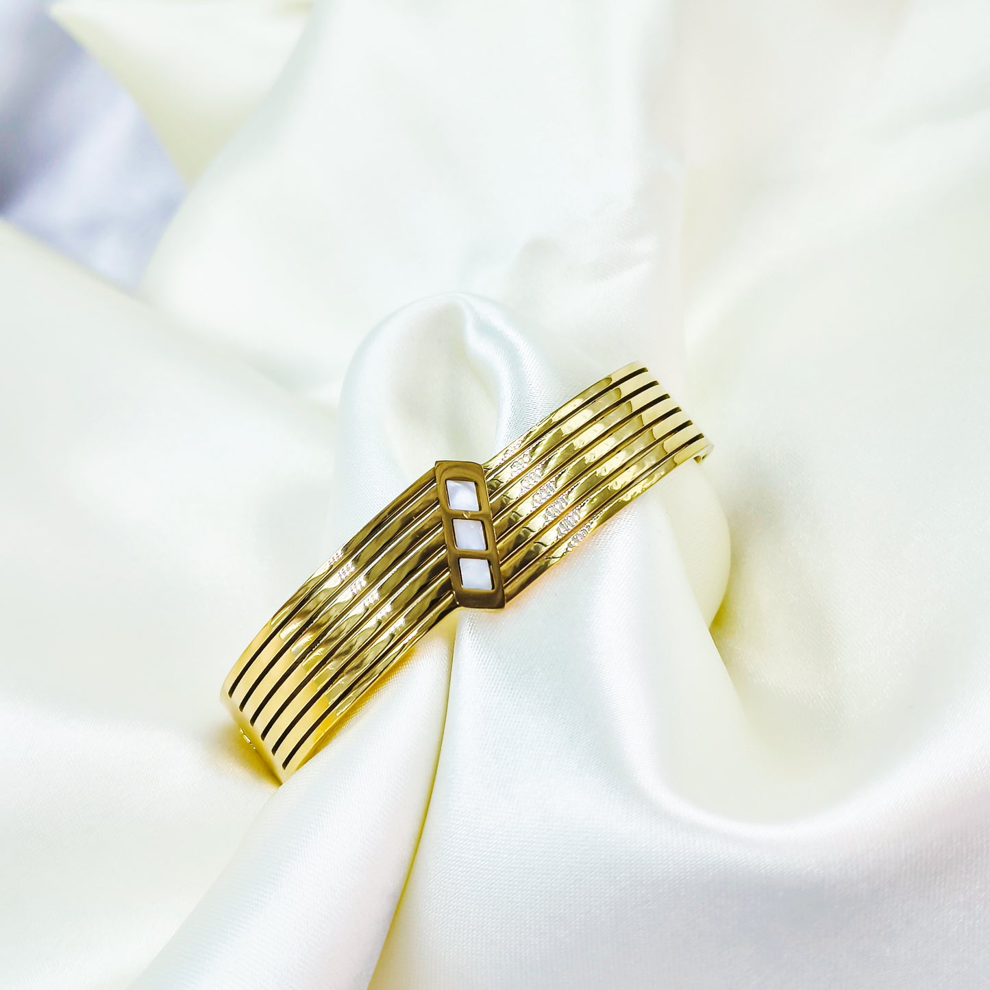 Anti-Tarnish Gold Plated Geometric Kada Bracelet – Regular Size 2.8 | True Shiny Jewells