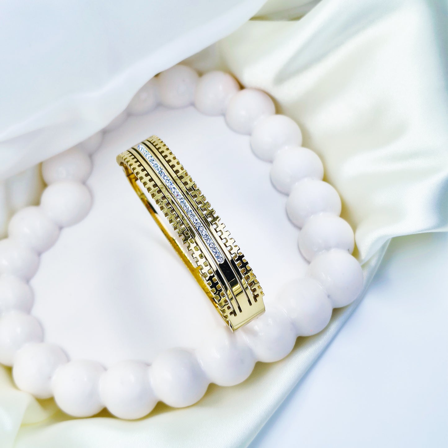 Anti-Tarnish Gold Plated Kada Bracelet with Diamond Finish – Regular Size 2.8 | True Shiny Jewells