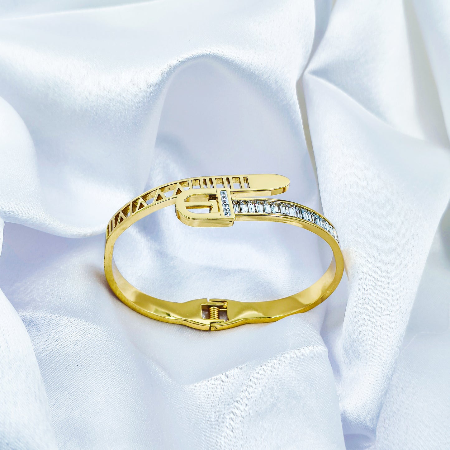 Anti-Tarnish Designer Gold Plated Kada Bracelet with Stone Belt Design – Regular Size 2.8