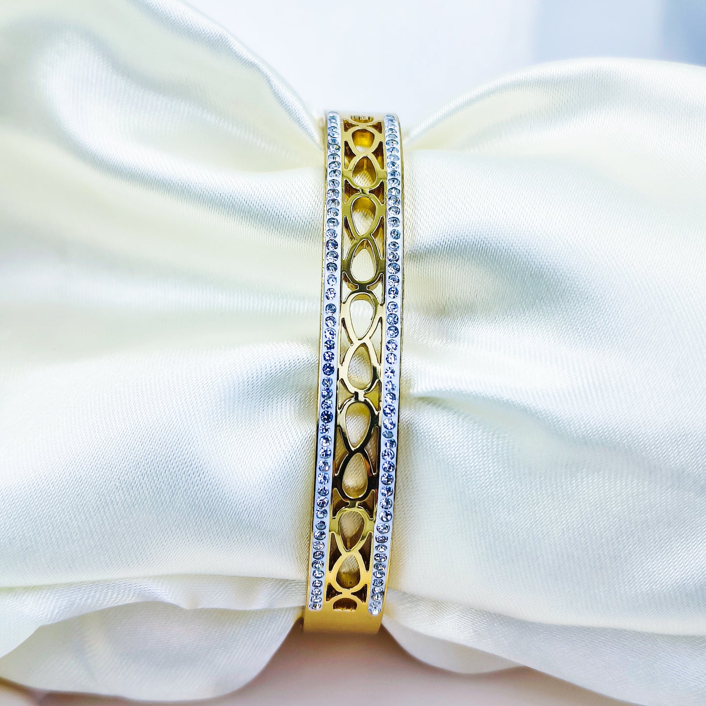 Anti-Tarnish Dual Layer Gold Plated Kada Bracelet for Women – Regular Size 2.8