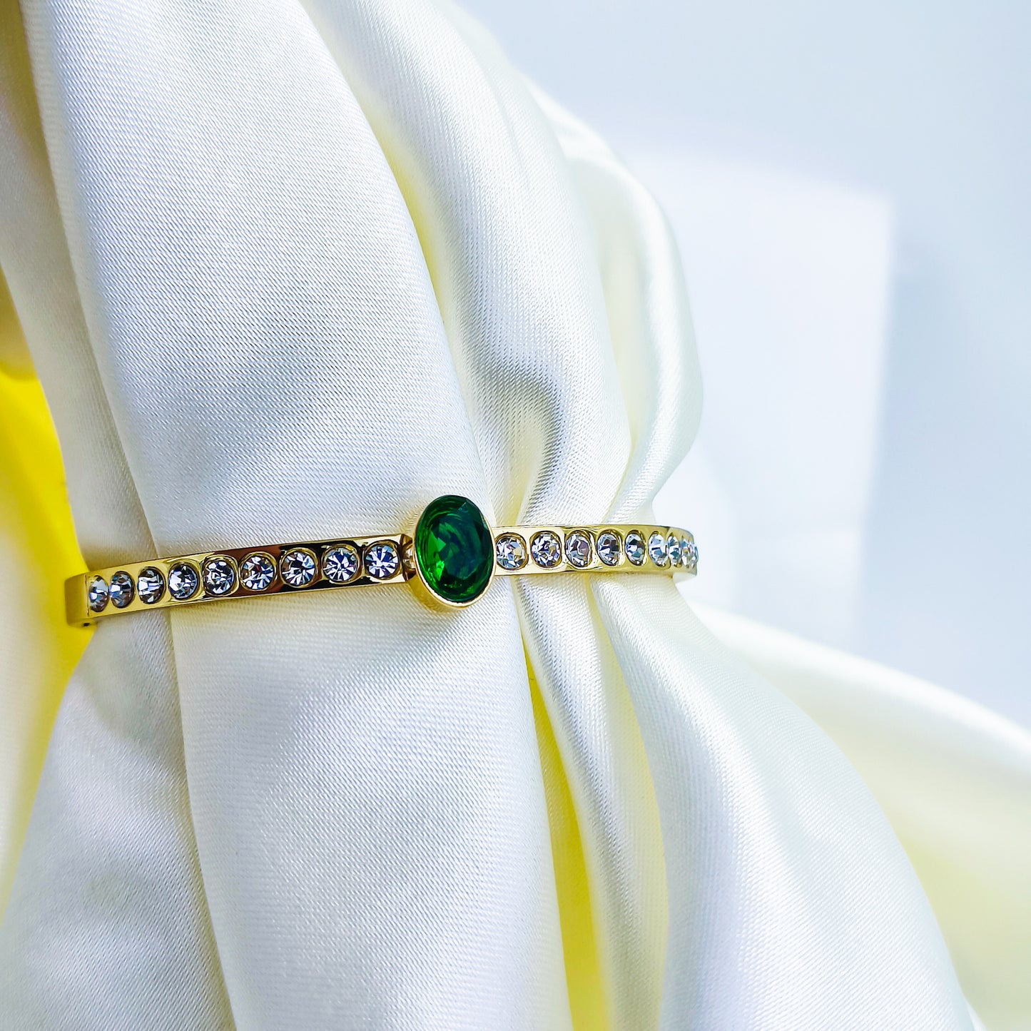 Anti-Tarnish Gold Plated Kada/Bracelet with Green Stone – Size 2.4