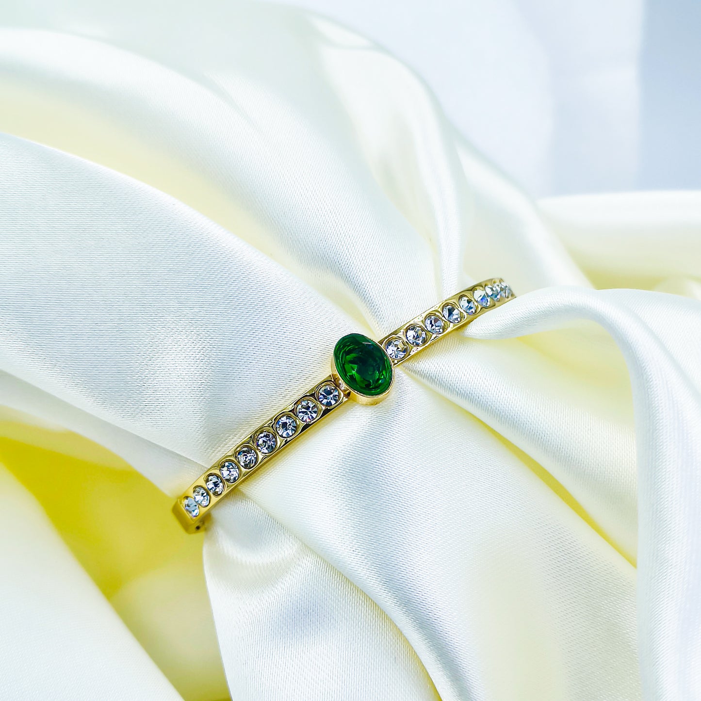 Anti-Tarnish Gold Plated Kada/Bracelet with Green Stone – Size 2.4