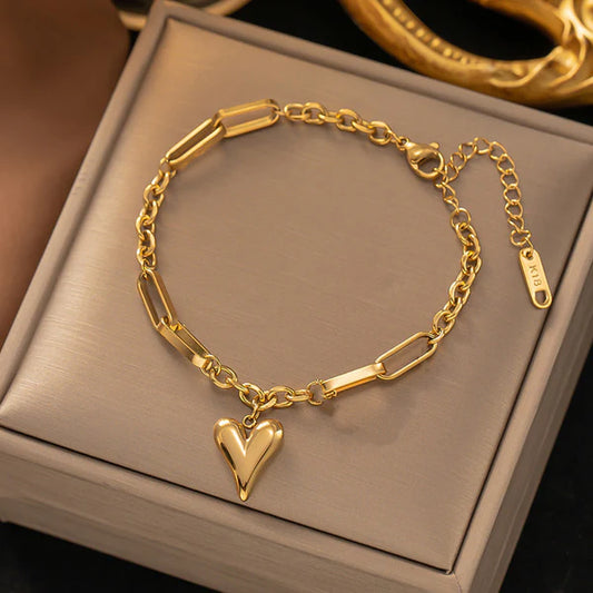 Chunky Heart Charm Bracelet – Anti-Tarnish For Woman