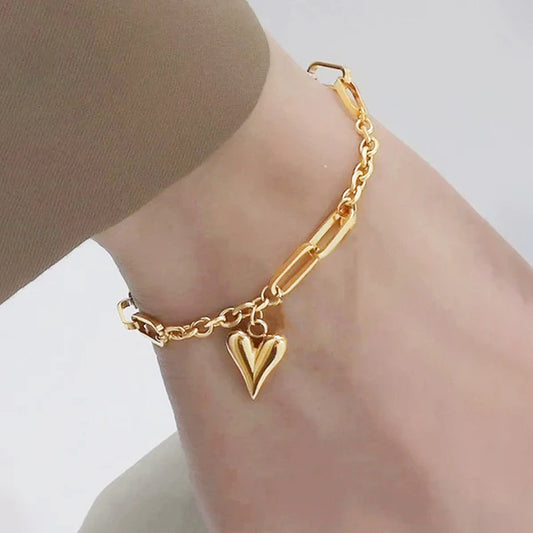 Chunky Heart Charm Bracelet – Anti-Tarnish For Woman