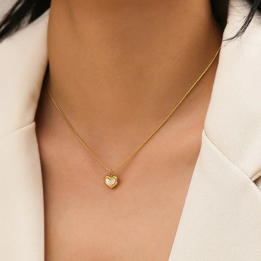 Gold Heart Outline Pendant Necklace – Anti-Tarnish For Women