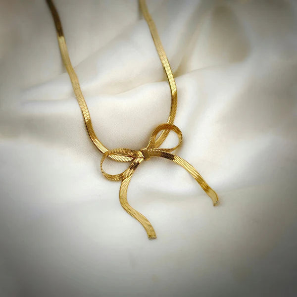Gold-Plated Anti Tarnish Infinity Bow Necklace For Women