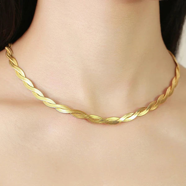Anti Tarnish Gold Plated Twist Flat Chain Necklace for woman