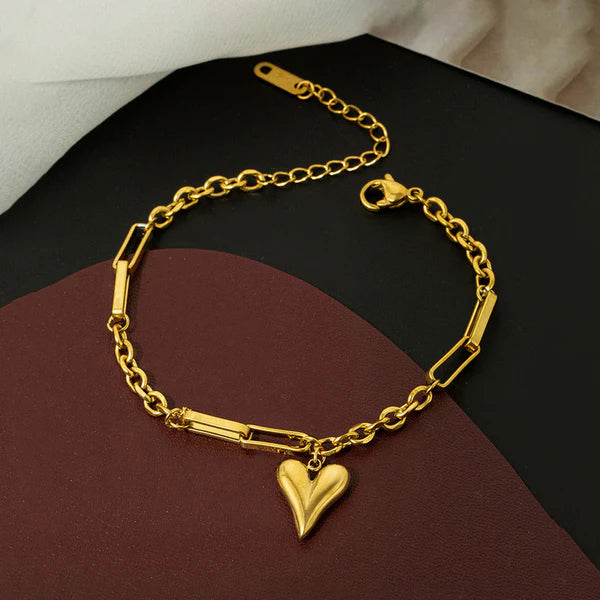 Chunky Heart Charm Bracelet – Anti-Tarnish For Woman