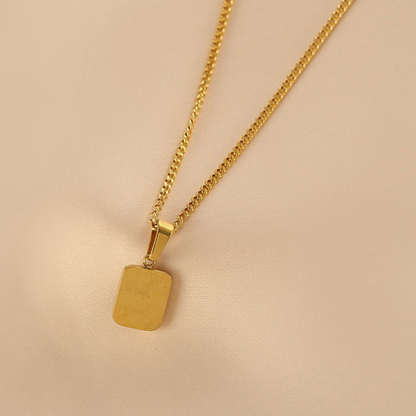 Gold-Plated Green Stone Anti Tarnish Pendant Chain For Women