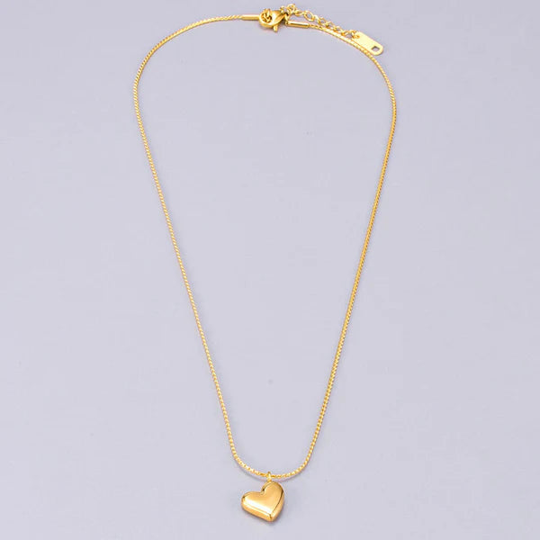 Gold Heart Pendant Anti Tarnish Necklace For Women