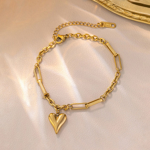 Chunky Heart Charm Bracelet – Anti-Tarnish For Woman