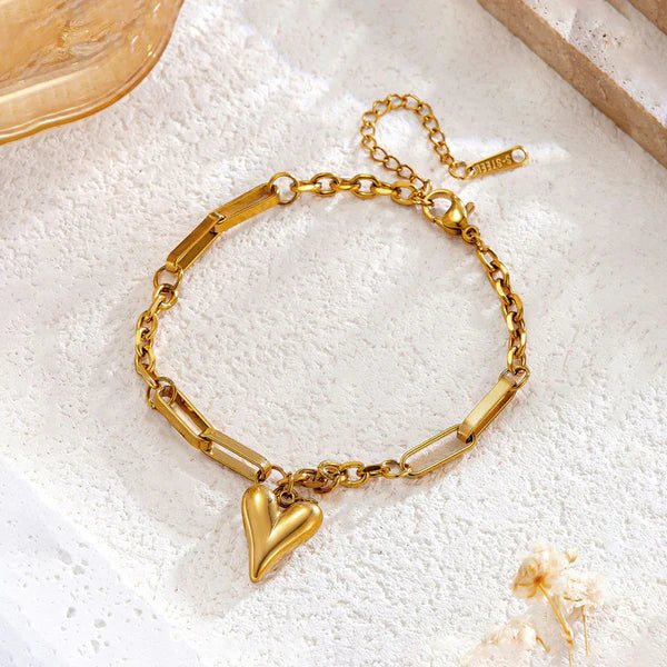 Chunky Heart Charm Bracelet – Anti-Tarnish For Woman