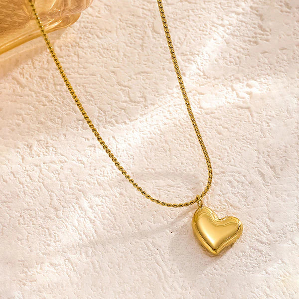 Gold Heart Pendant Anti Tarnish Necklace For Women