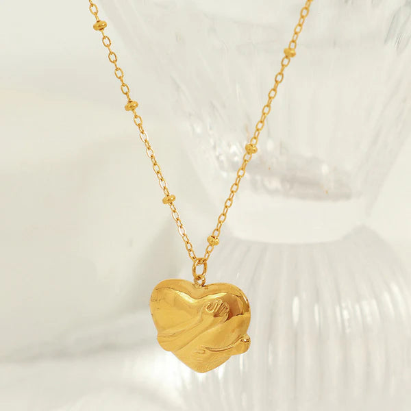 Abstract Heart Pendant Necklace – Anti Tarnish