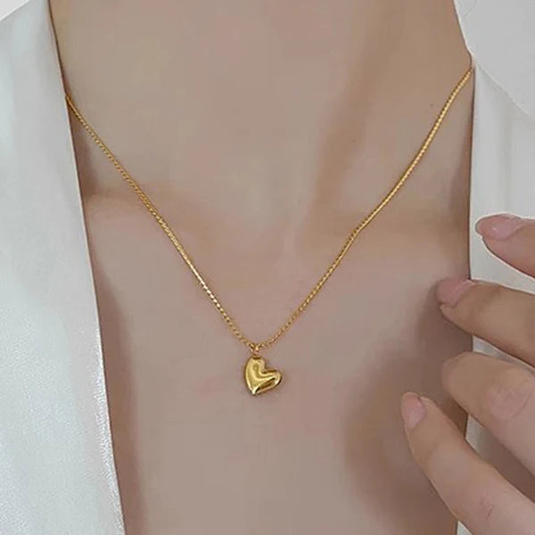Gold Heart Pendant Anti Tarnish Necklace For Women