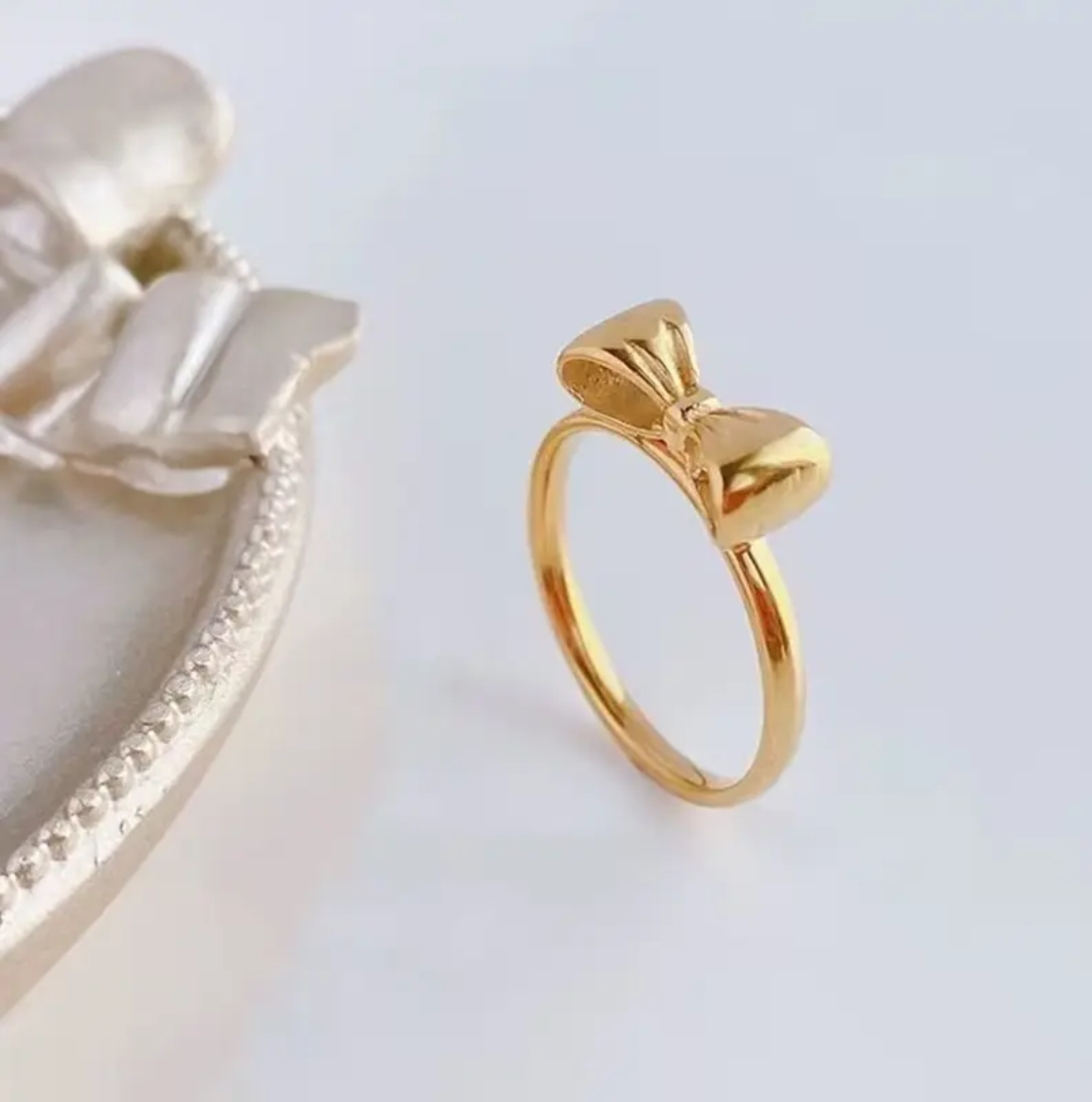 Cute Gold Plated Bow Finger Ring