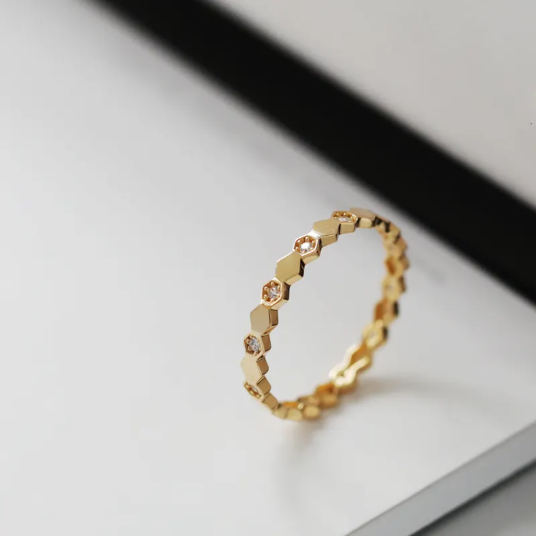 Dainty Diamond Eternity Finger Ring