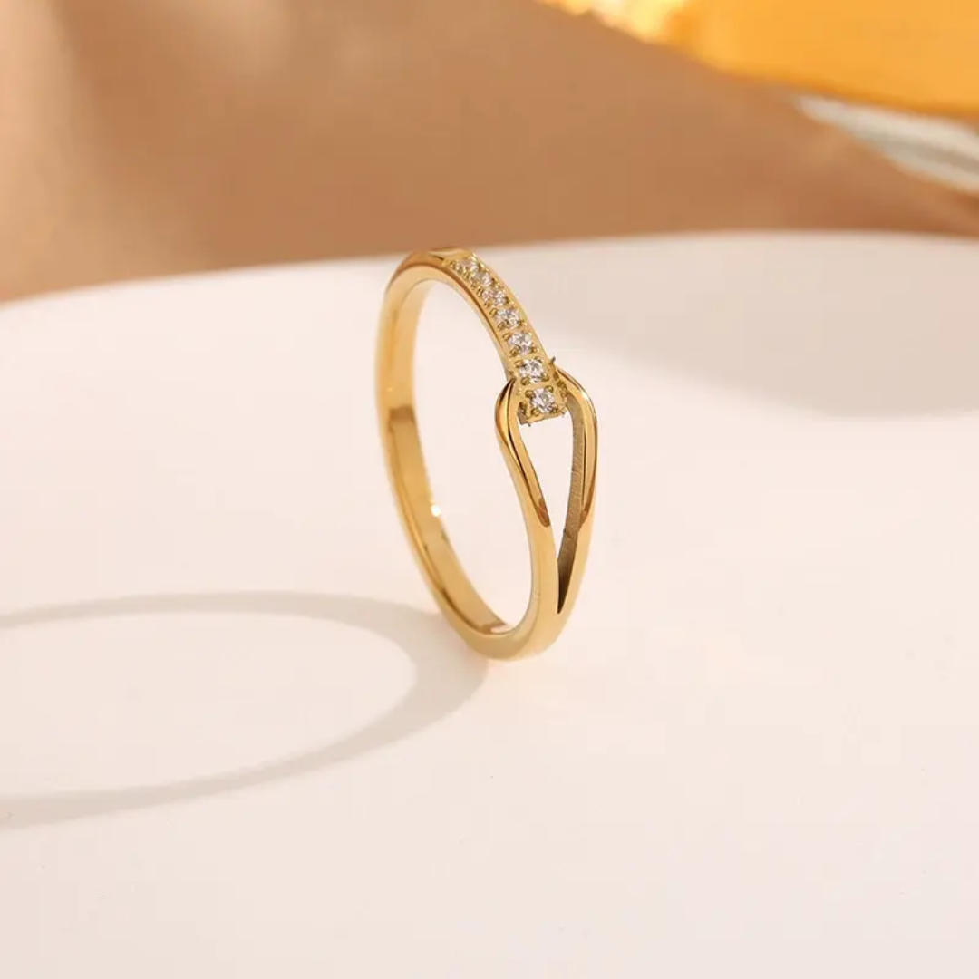 Minimalist Gold Plated Finger Ring with Twisted Band and Crystals