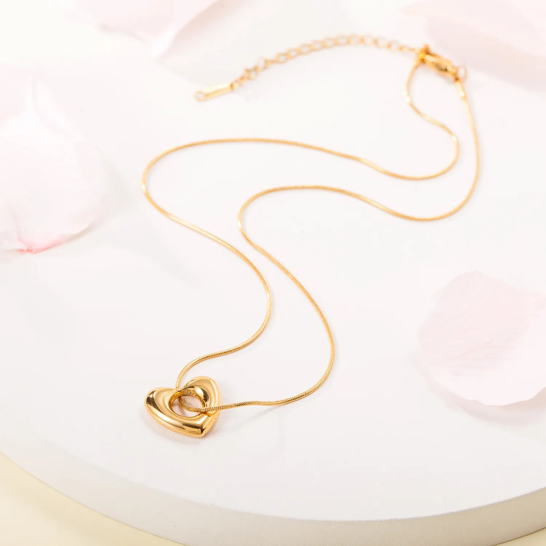 Sculpted Gold Plated Heart Necklace – Modern & Minimal